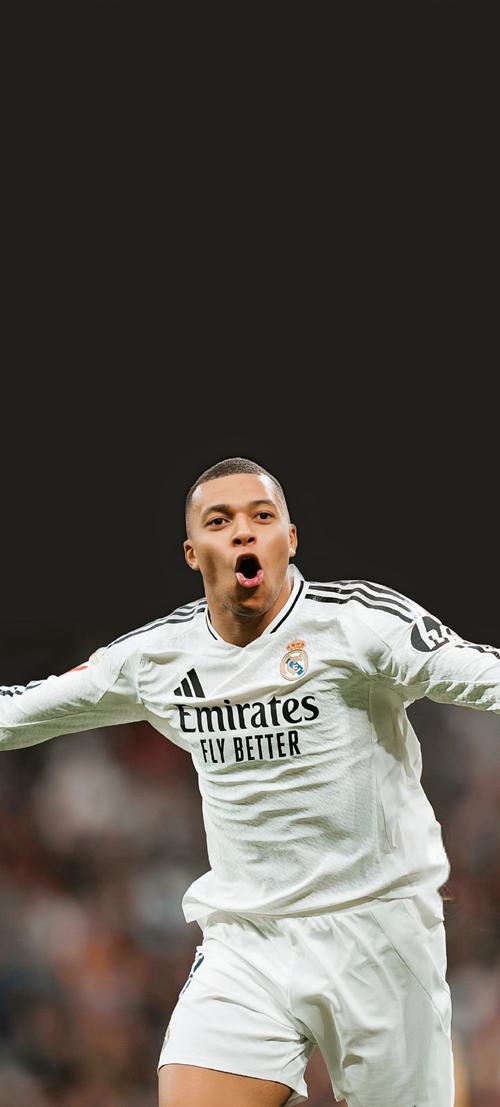 孔帕尼：阿方索一定会强势回归，很高兴他能为本赛季提供帮助（孔帕尼：相信阿方索将强势归来，欣慰他能为本季贡献力量）