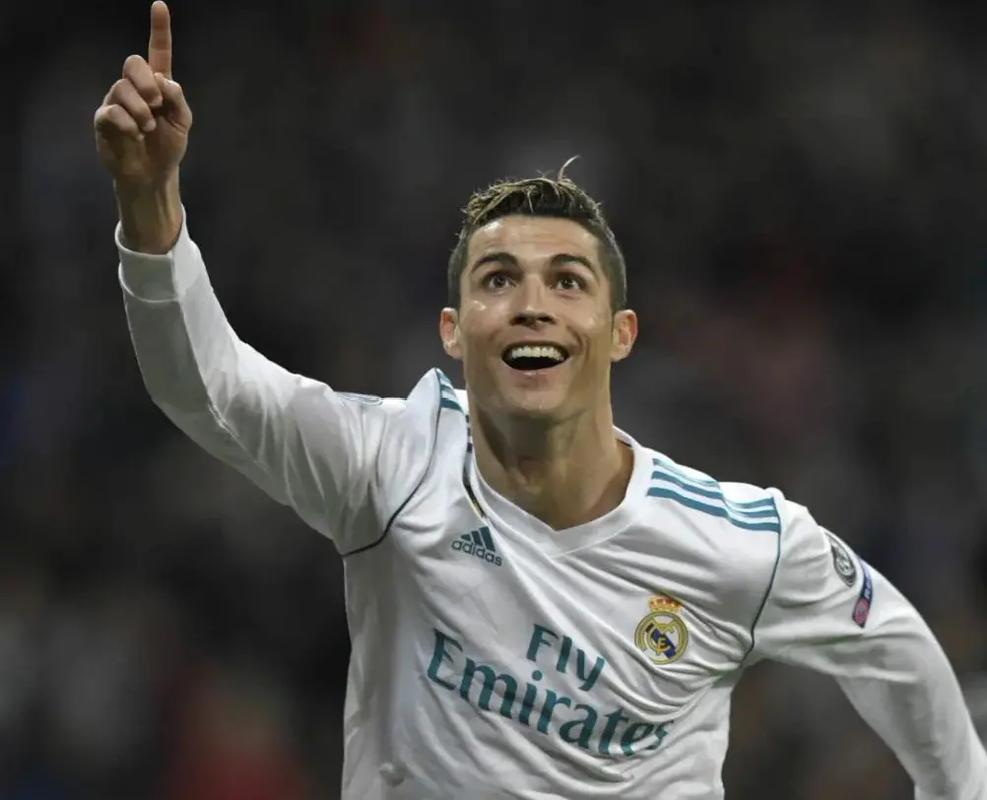 J联赛名哨今村义朗宣布退役，曾因漏判迭戈暴力犯规被停哨（J联赛名裁判今村义朗挂哨退役，曾因漏判迭戈暴力犯规遭停哨处罚）