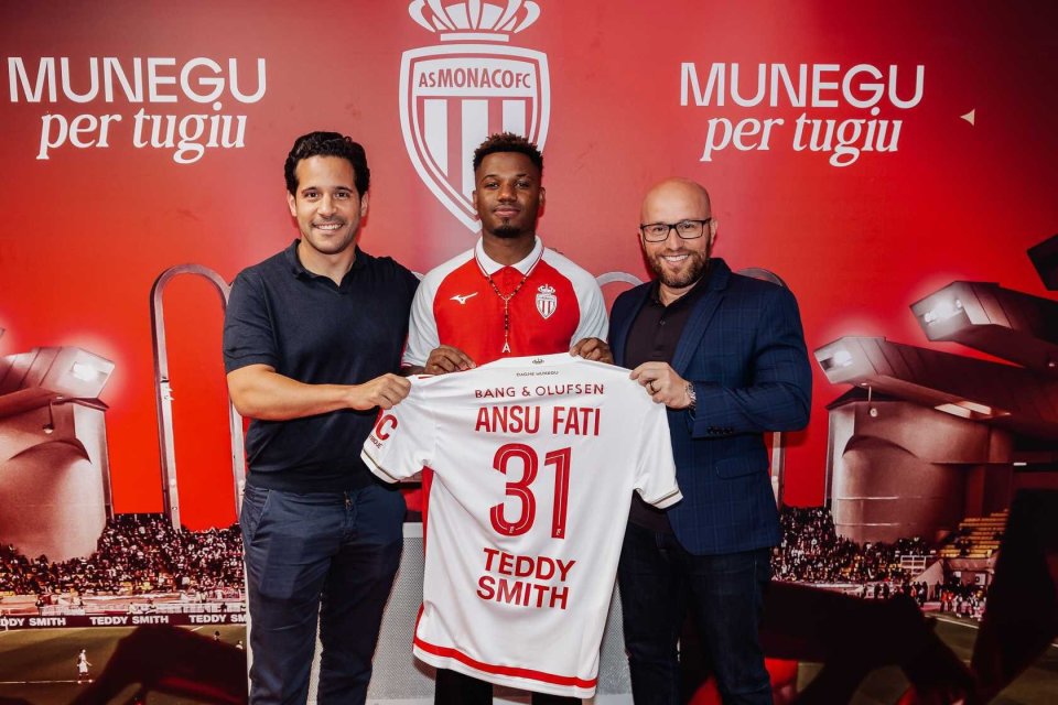 尼昂：在米兰时米哈就像我的父亲；巴洛特利需要信任他的教练（尼昂：米兰时期米哈待我如父；巴洛特利应信任主帅）